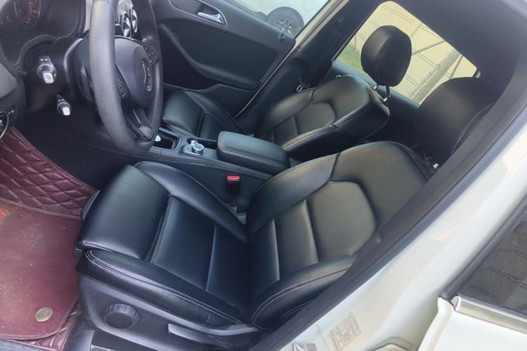 Used Mercedes-Benz B-Class 2016 B 180 Left Front Seat