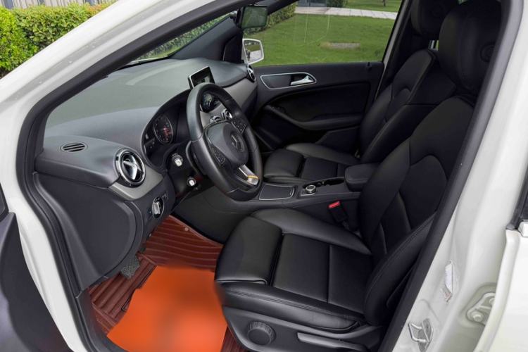 Used Mercedes-Benz B-Class 2016 B 180 Left Front Seat