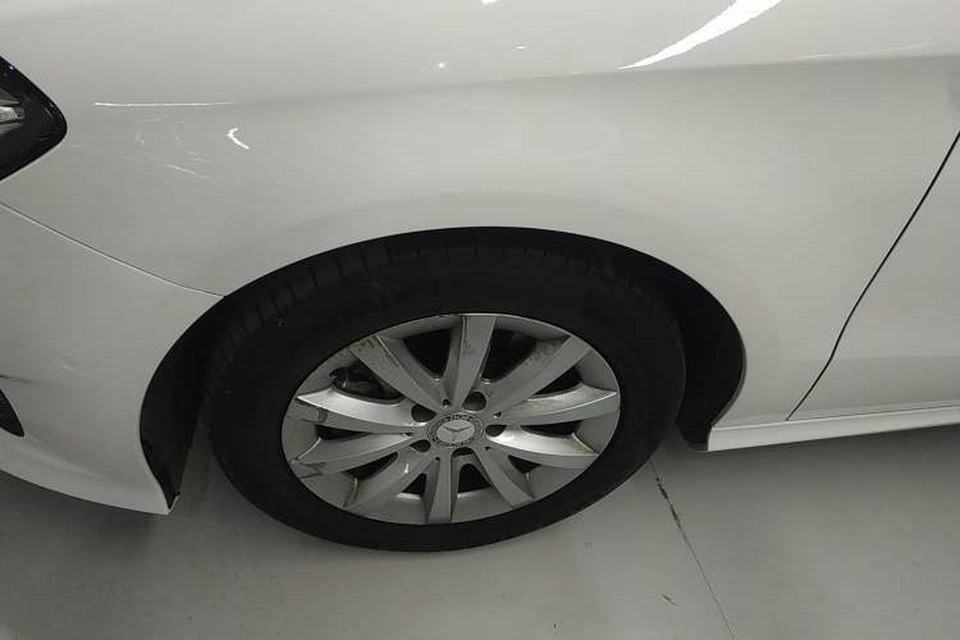 Used Mercedes-Benz B-Class 2016 B 180 Left Front Wheel Hub