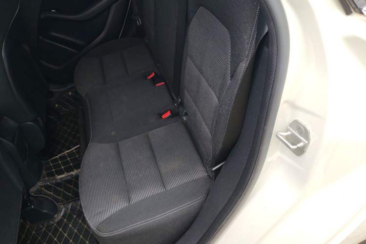 Used Mercedes-Benz B-Class 2016 B 180 Left Rear Seat