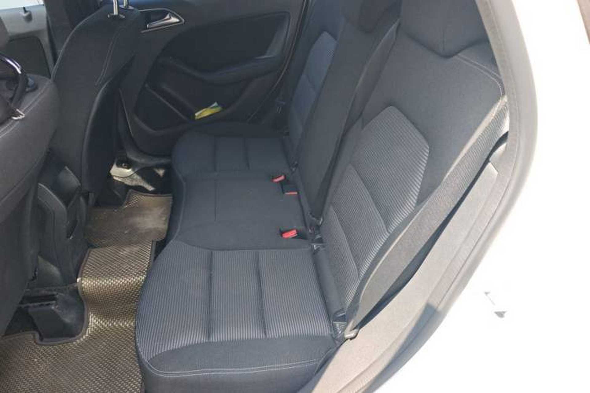 Used Mercedes-Benz B-Class 2016 B 180 Left Rear Seat