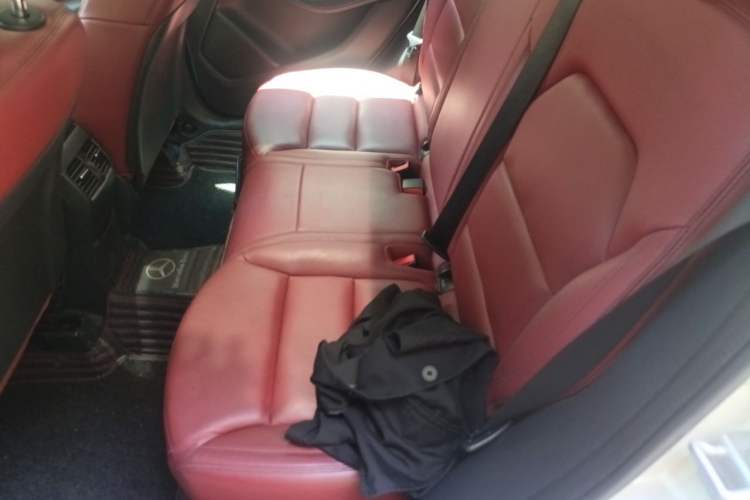 Used Mercedes-Benz B-Class 2016 B 200 Exclusive Edition Left Rear Seat