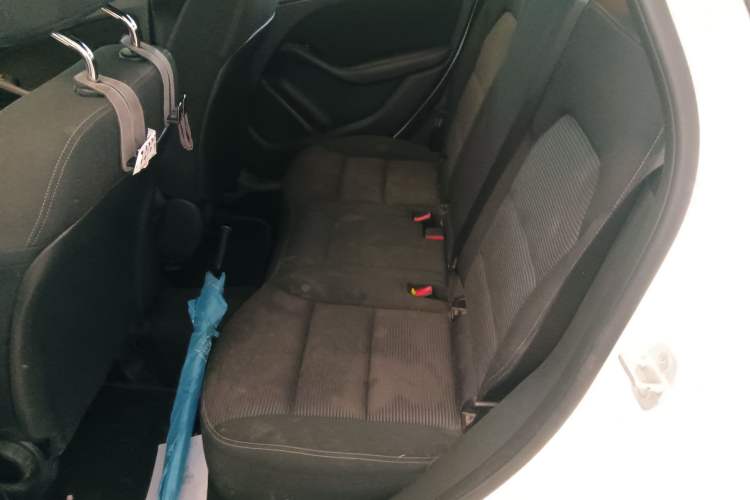 Used Mercedes-Benz B-Class 2016 B 180 Left Rear Seat