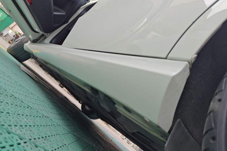 Used Mercedes-Benz B-Class 2016 B 200 Exclusive Edition Left Side Sill