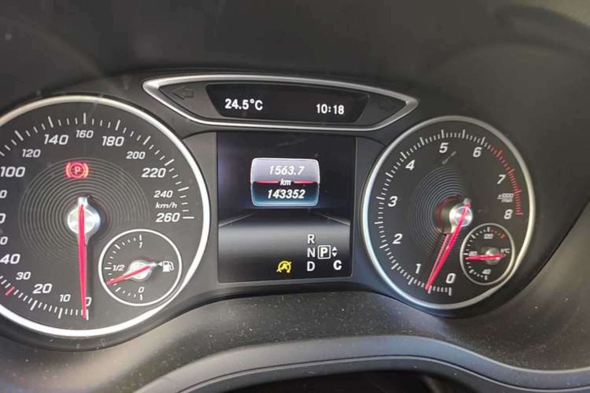 Used Mercedes-Benz B-Class 2016 B 180 Odometer Close Up