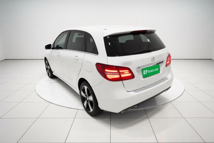 Used Mercedes-Benz B-Class 2016 B 200 Exclusive Edition Rear Left 45 Deg