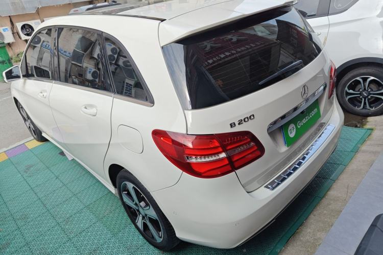 Used Mercedes-Benz B-Class 2016 B 200 Exclusive Edition Rear Left 45 Deg