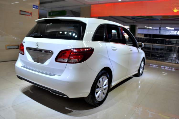 Used Mercedes-Benz B-Class 2016 B 180 Rear Right 45 Deg
