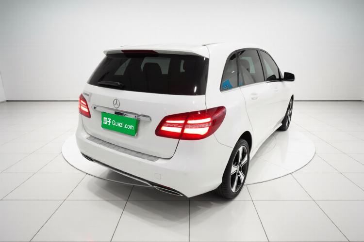 Used Mercedes-Benz B-Class 2016 B 200 Exclusive Edition Rear Right 45 Deg