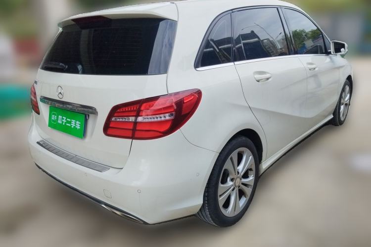 Used Mercedes-Benz B-Class 2016 B 200 Exclusive Edition Rear Right 45 Deg