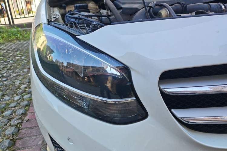 Used Mercedes-Benz B-Class 2016 B 180 Right Front Headlight