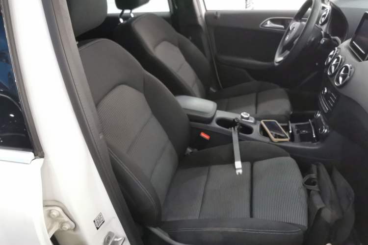 Used Mercedes-Benz B-Class 2016 B 180 Right Front Seat