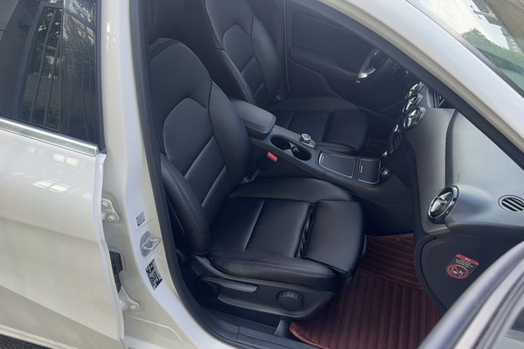 Used Mercedes-Benz B-Class 2016 B 180 Right Front Seat