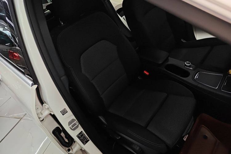 Used Mercedes-Benz B-Class 2016 B 180 Right Front Seat