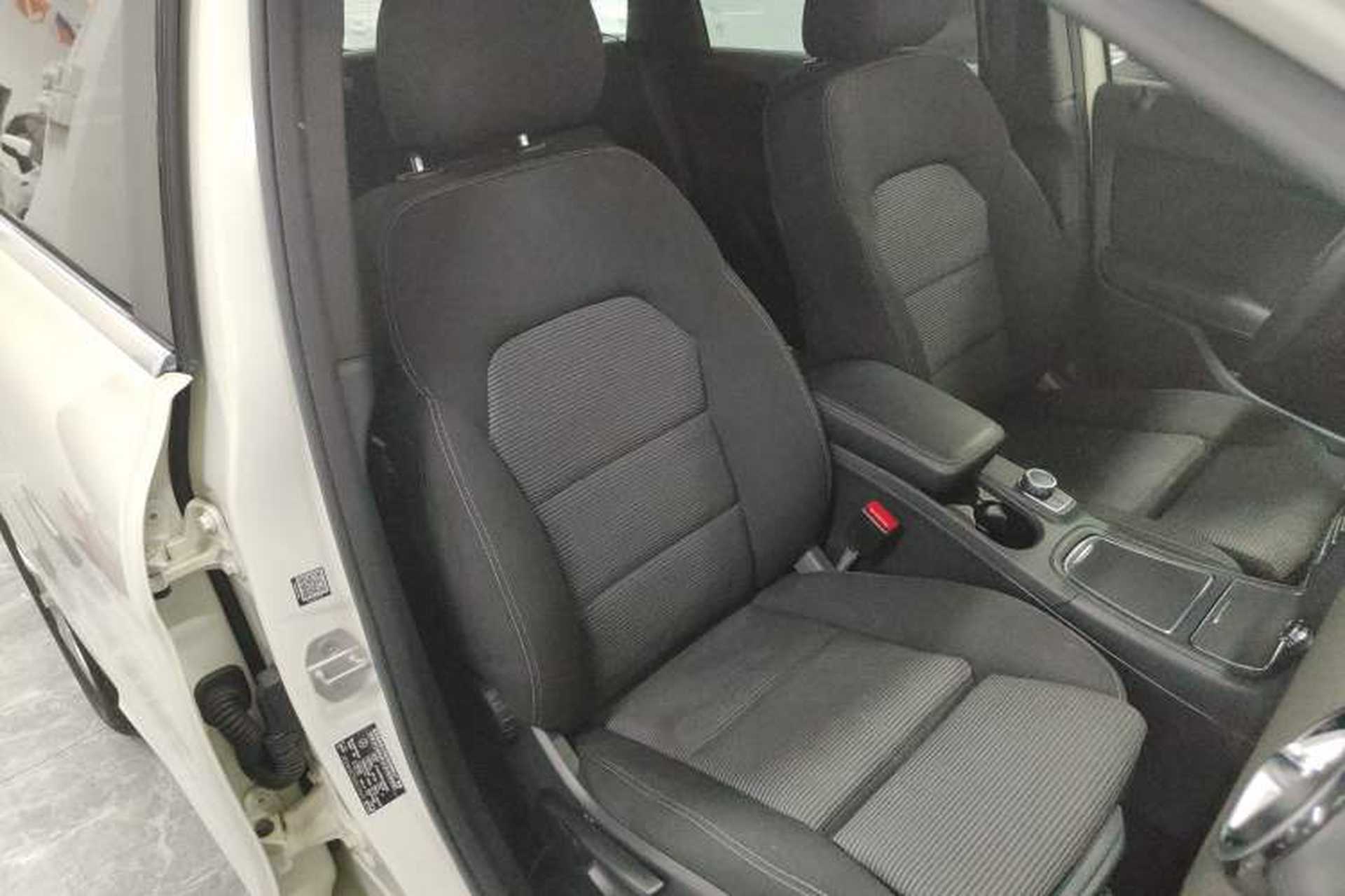 Used Mercedes-Benz B-Class 2016 B 180 Right Front Seat