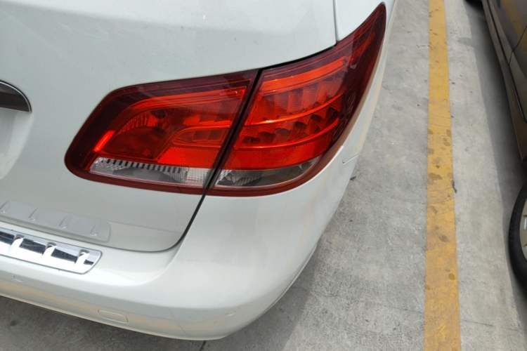 Used Mercedes-Benz B-Class 2016 B 180 Right Rear Taillight