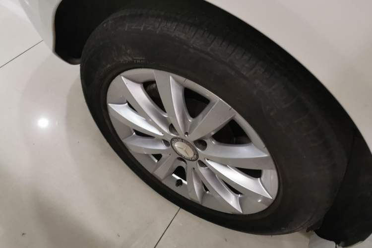 Used Mercedes-Benz B-Class 2016 B 180 Right Rear Wheel Hub