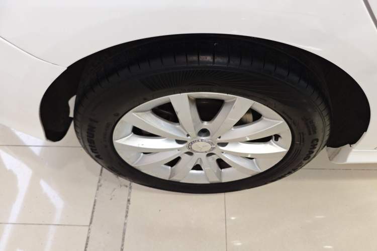 Used Mercedes-Benz B-Class 2016 B 180 Right Rear Wheel Hub