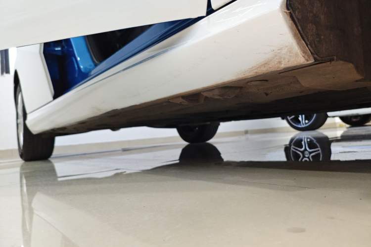 Used Mercedes-Benz B-Class 2016 B 180 Right Side Sill