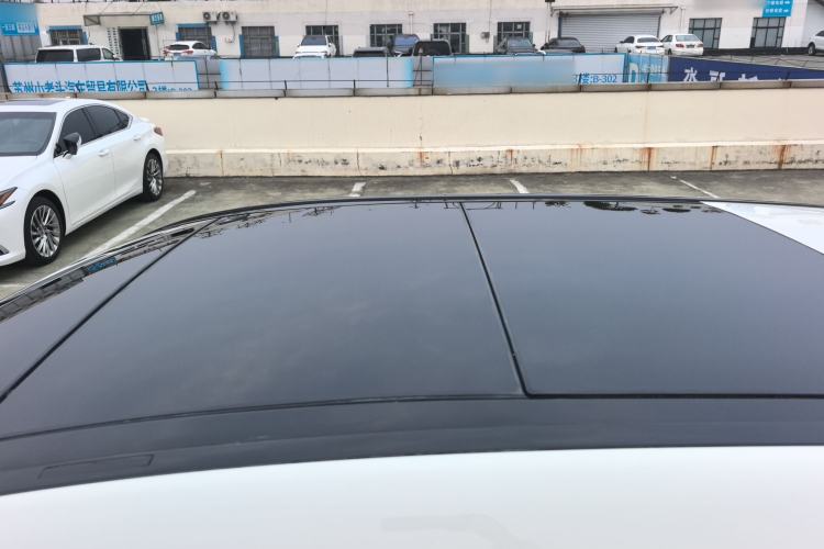 Used Mercedes-Benz B-Class 2016 B 200 Exclusive Edition Roof