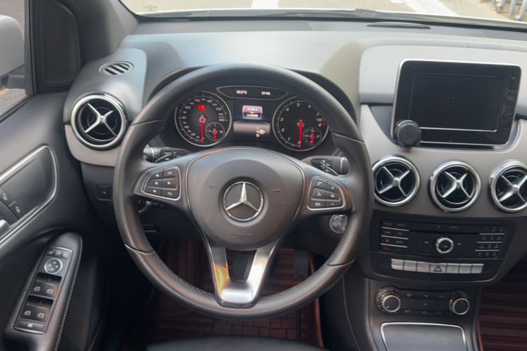 Used Mercedes-Benz B-Class 2016 B 180 Steering Wheel