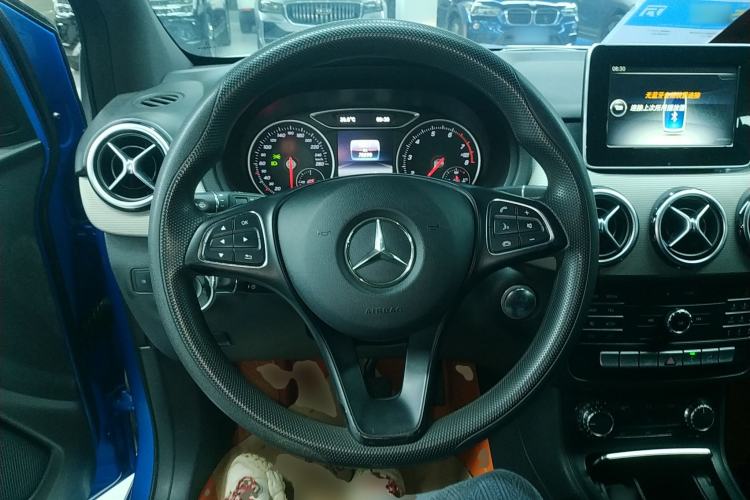 Used Mercedes-Benz B-Class 2016 B 180 Steering Wheel
