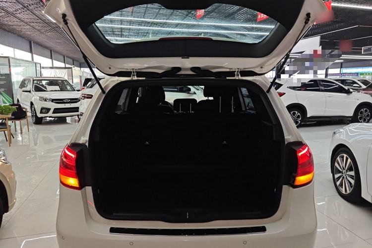 Used Mercedes-Benz B-Class 2016 B 180 Trunk