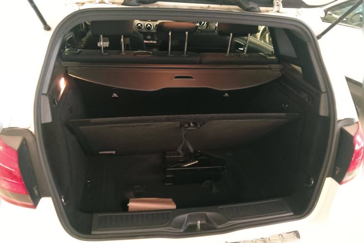 Used Mercedes-Benz B-Class 2016 B 180 Trunk