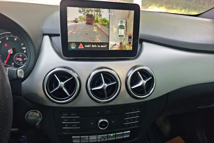 Used Mercedes-Benz B-Class 2017 B 200 Sport Edition Audio And AC Panel