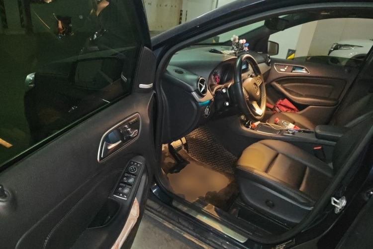 Used Mercedes-Benz B-Class 2017 B 200 Fashion Model Driver Seat