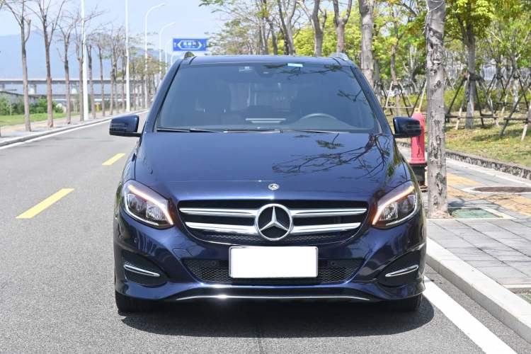 Used Mercedes-Benz B-Class 2017 B 200 Fashion Model Exterior 1