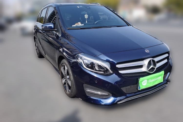 Used Mercedes-Benz B-Class 2017 B 200 Fashion Model Exterior 2