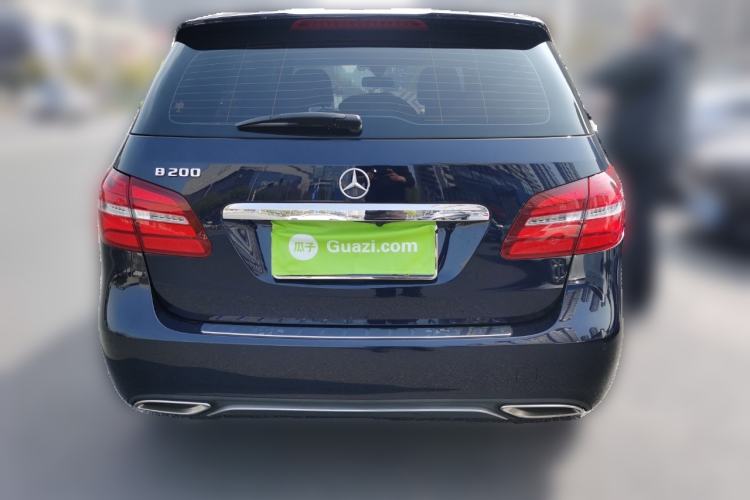 Used Mercedes-Benz B-Class 2017 B 200 Fashion Model Exterior 4