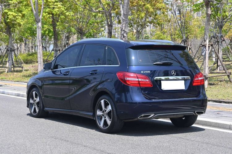 Used Mercedes-Benz B-Class 2017 B 200 Fashion Model Exterior 5