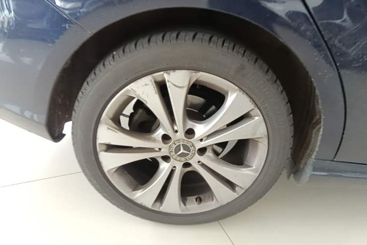 Used Mercedes-Benz B-Class 2017 B 200 Sport Edition Exterior 5