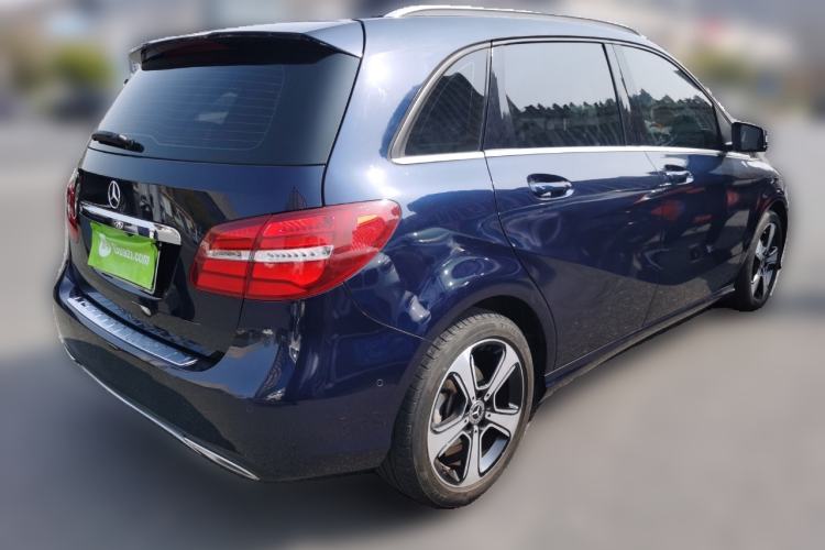 Used Mercedes-Benz B-Class 2017 B 200 Fashion Model Exterior 5