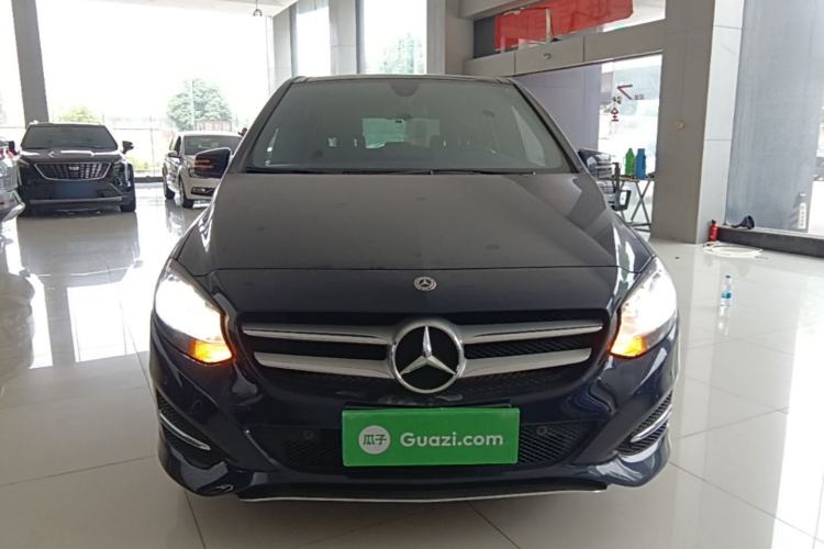 Used Mercedes-Benz B-Class 2017 B 200 Sport Edition Front