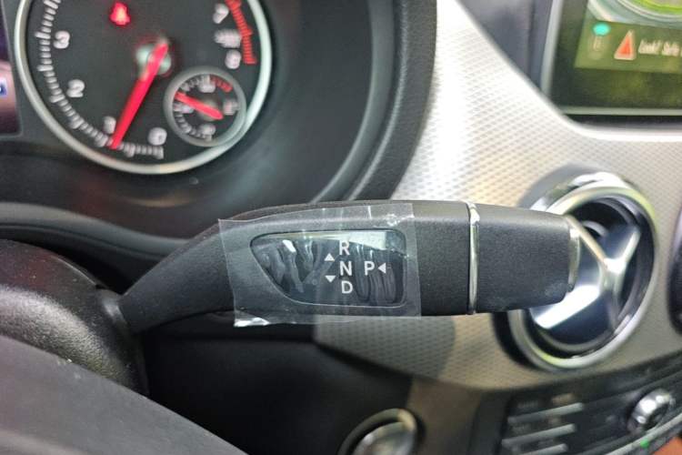 Used Mercedes-Benz B-Class 2017 B 200 Sport Edition Gear Lever