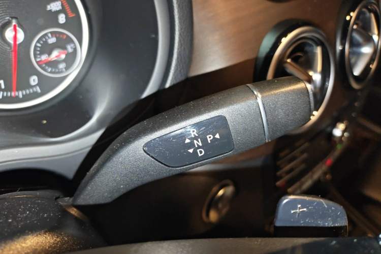 Used Mercedes-Benz B-Class 2017 B 200 Luxury Model Gear Lever