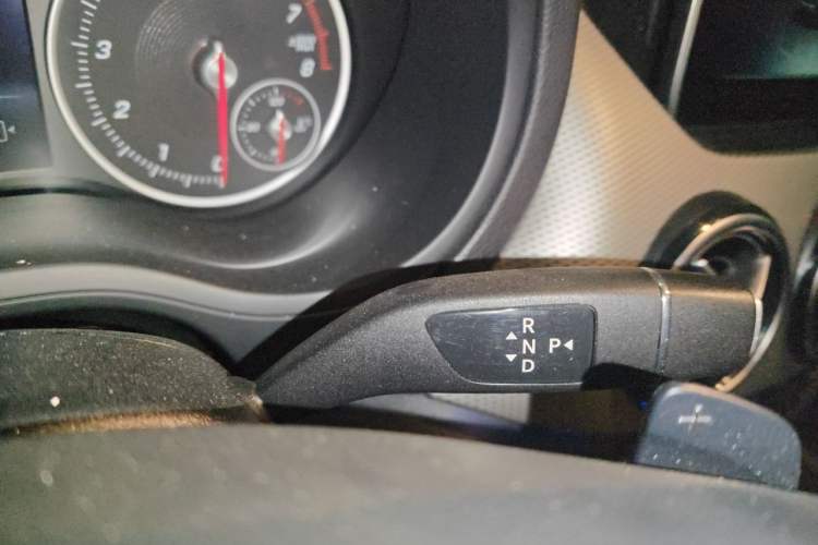 Used Mercedes-Benz B-Class 2017 B 200 Fashion Model Gear Lever