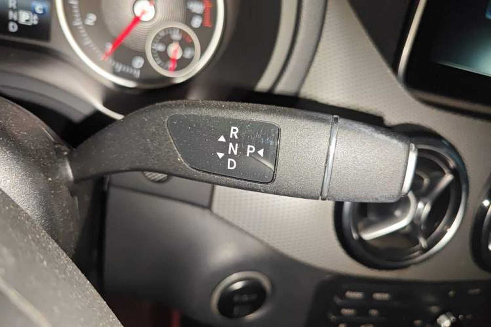 Used Mercedes-Benz B-Class 2017 B 200 Sport Edition Gear Lever