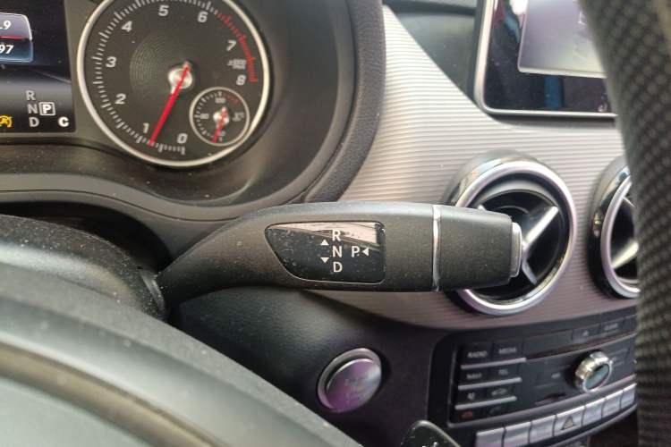 Used Mercedes-Benz B-Class 2017 B 180 Gear Lever