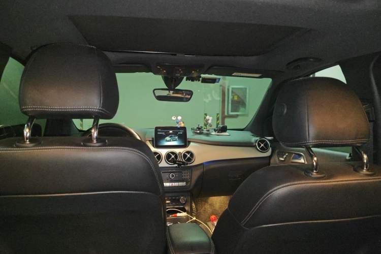Used Mercedes-Benz B-Class 2017 B 200 Fashion Model Headliner