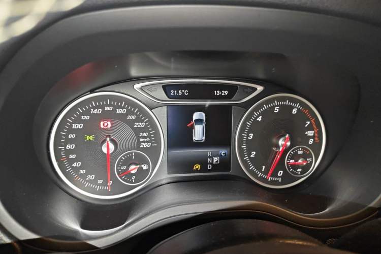 Used Mercedes-Benz B-Class 2017 B 200 Luxury Model Instrument Cluster