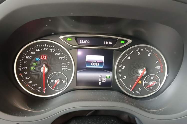 Used Mercedes-Benz B-Class 2017 B 200 Sport Edition Instrument Cluster