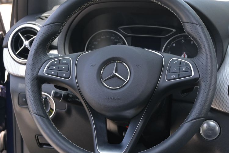 Used Mercedes-Benz B-Class 2017 B 200 Fashion Model Interior 2