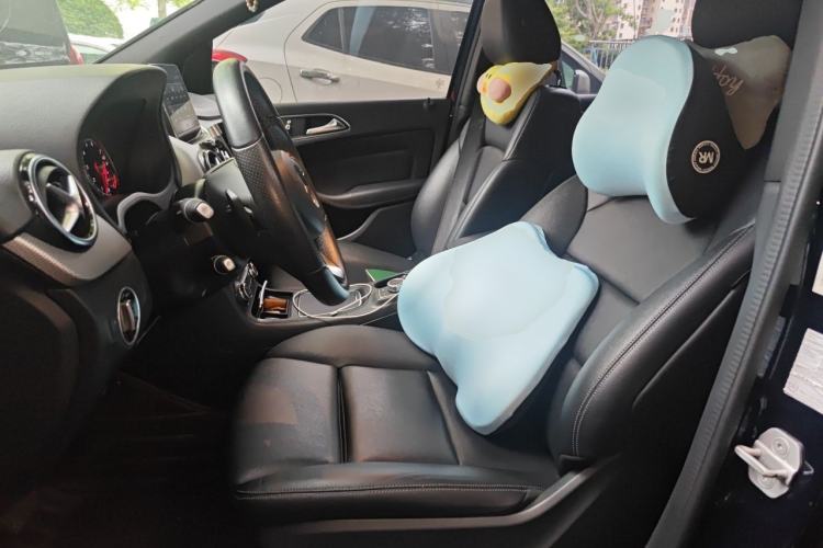 Used Mercedes-Benz B-Class 2017 B 200 Fashion Model Left Front Seat