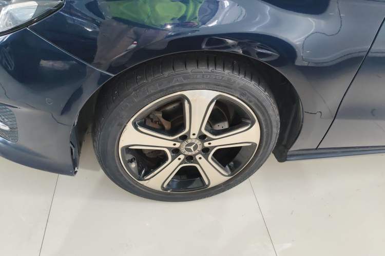Used Mercedes-Benz B-Class 2017 B 200 Fashion Model Left Front Wheel Hub