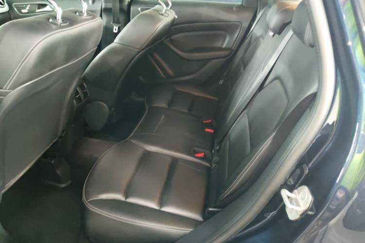 Used Mercedes-Benz B-Class 2017 B 200 Fashion Model Left Rear Seat