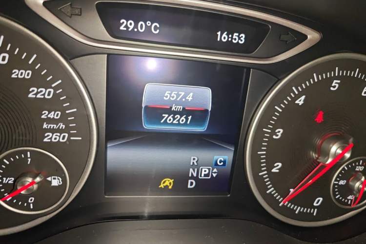 Used Mercedes-Benz B-Class 2017 B 200 Fashion Model Odometer Close Up